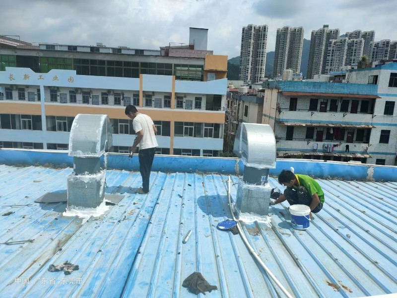 博兴钢结构屋面涂料维修方法